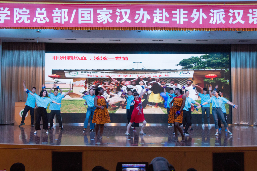 b599136c-5606-4ef4-84ba-1c46d7df14bf.jpg